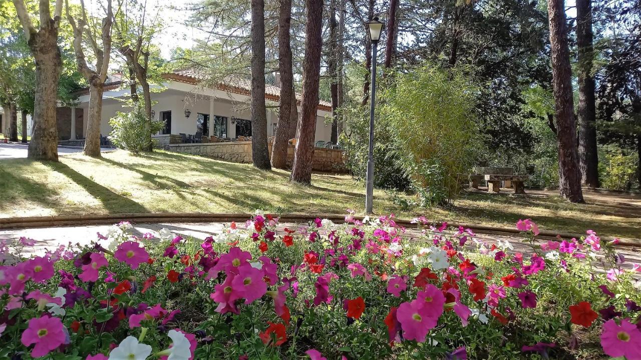 Hotel Balneario De Retortillo Екстериор снимка